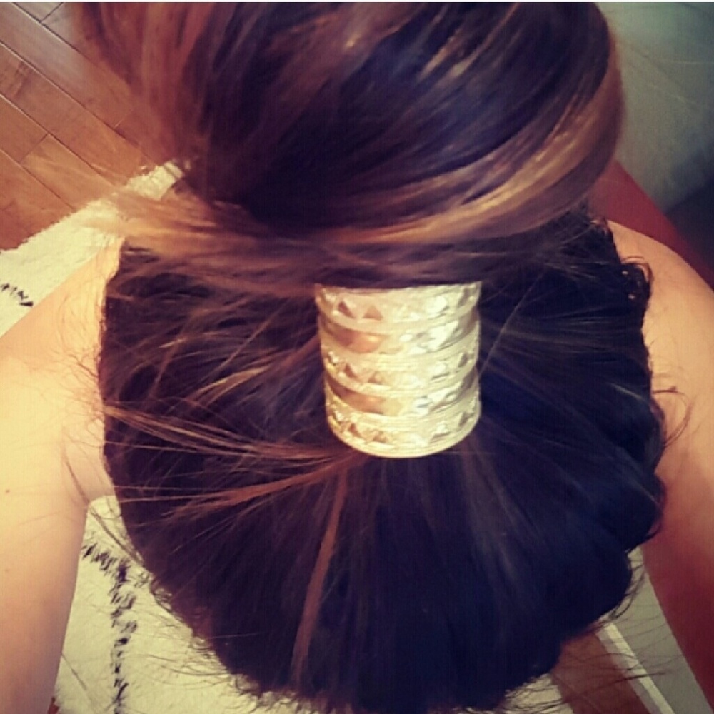 Jen Atkin for Chloe+Isabel ponytail cuff